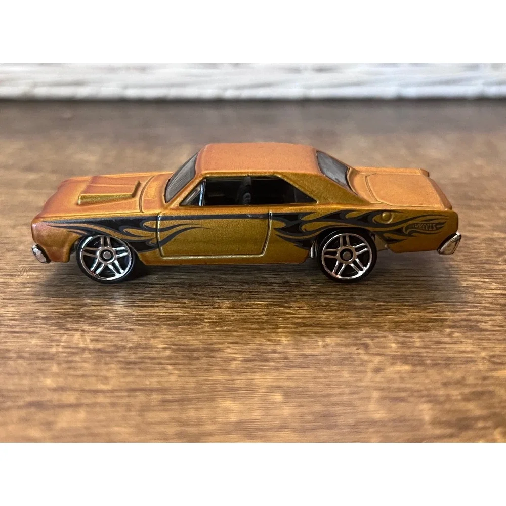 Hot Wheels Gold Matte 1968 Dodge Dart Hot Rods Loose Die Cast EUC Play Cars